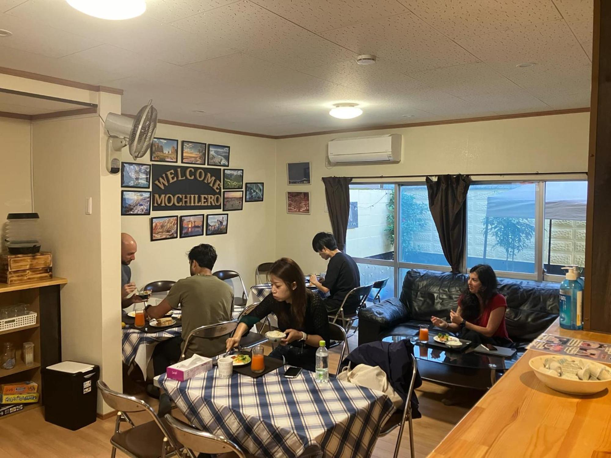 Guest House Mochilero أونوميتشي المظهر الخارجي الصورة